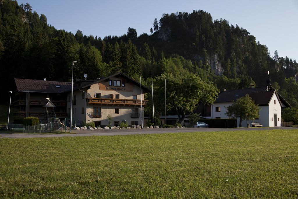 Der Tannenhof Hotel Reutte Exterior photo