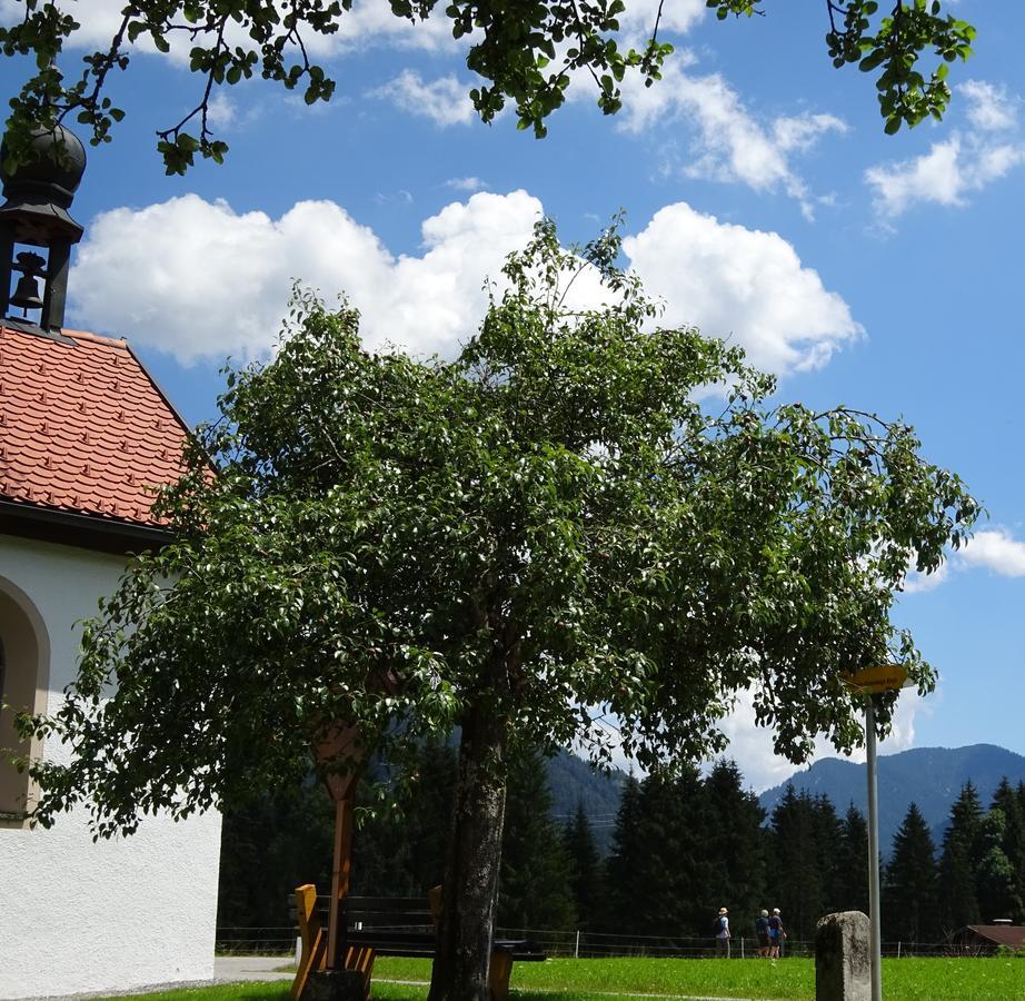 Der Tannenhof Hotel Reutte Exterior photo