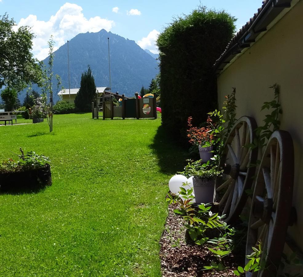 Der Tannenhof Hotel Reutte Exterior photo