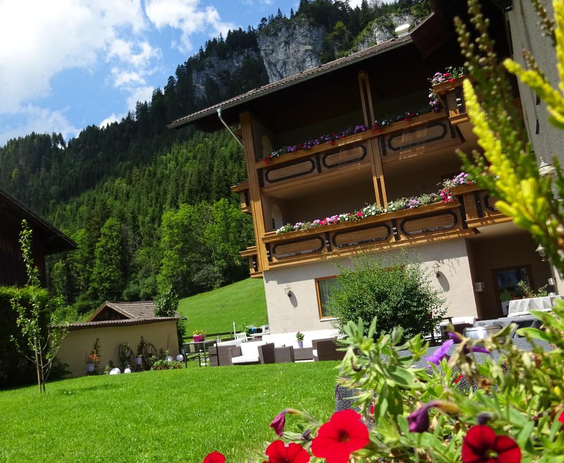 Der Tannenhof Hotel Reutte Exterior photo