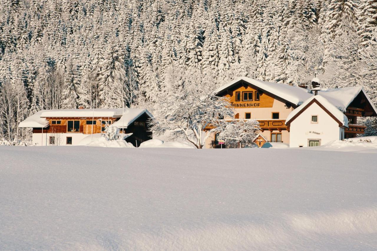 Der Tannenhof Hotel Reutte Exterior photo